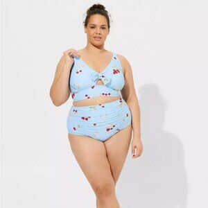 Torrid Marilyn Monroe Tie Front Bikini Top Cherry Size 2XL 18-20
